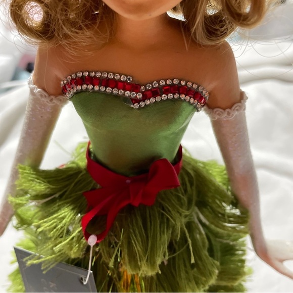 Lady With Tree Dress 18" Inches In Height - By Katherine's Collection - Picture 9 of 12